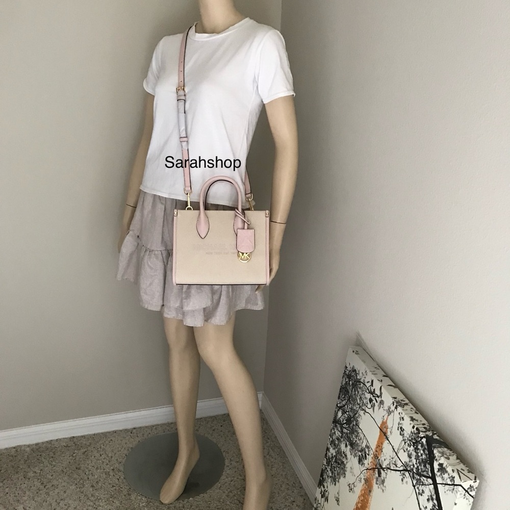 🌼Michael Kors Purse - Picture 7 of 14